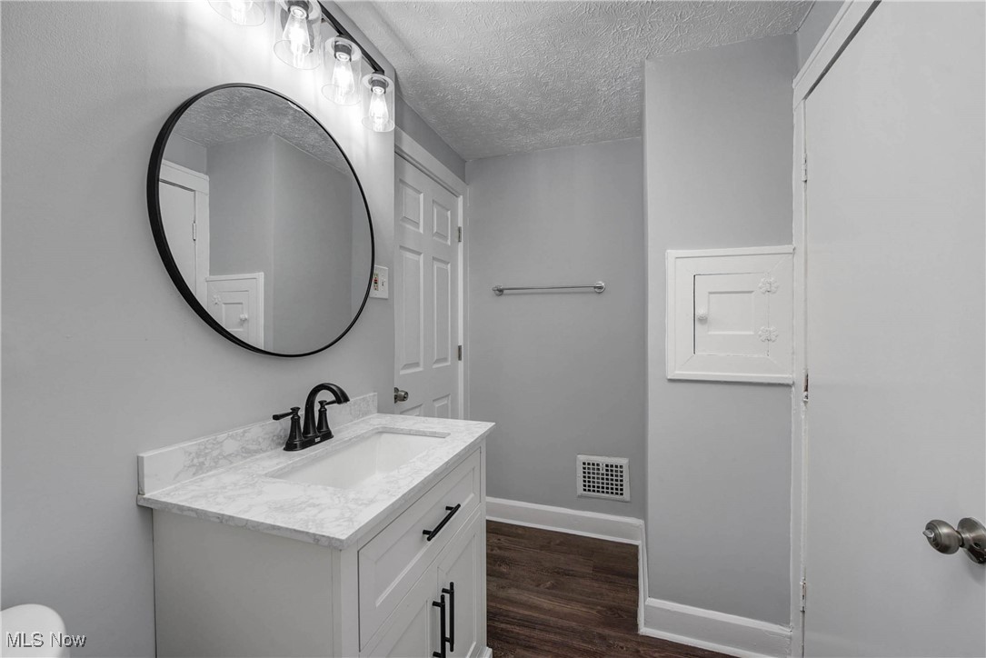 W B Thompson Trusteess 02 Ad - Residential