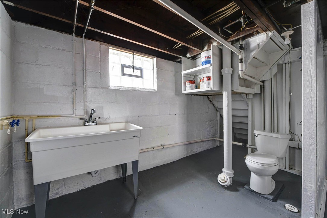W B Thompson Trusteess 02 Ad - Residential