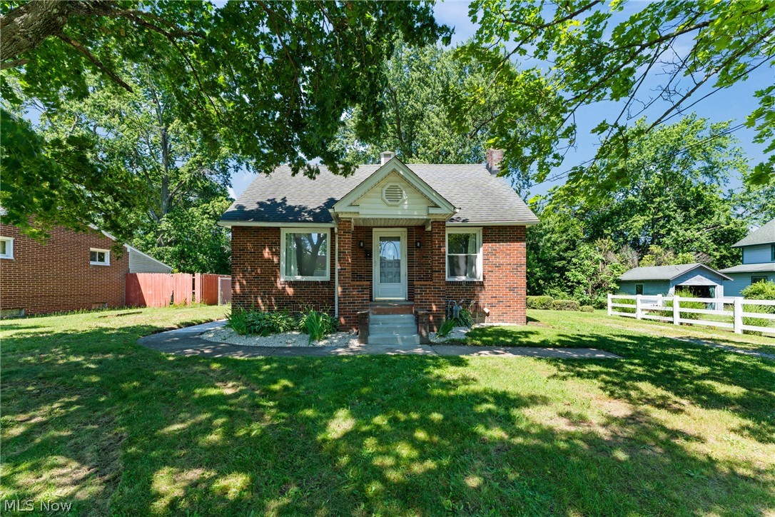 Welcome home to this inviting 2-bedroom bungalow! Designed for easy living, this home features the convenience of main-floor laundry, a generous storage closet, and a functional floor plan that makes the most of every square foot. Outside, you'll find a spacious backyard with endless possibilities for outdoor entertaining, gardening, or creating your own private retreat. Whether you're starting out, downsizing, or adding to your investment portfolio, this home is ready for its next chapter.