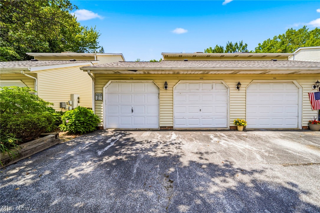 Governors Landing Condo - Residential