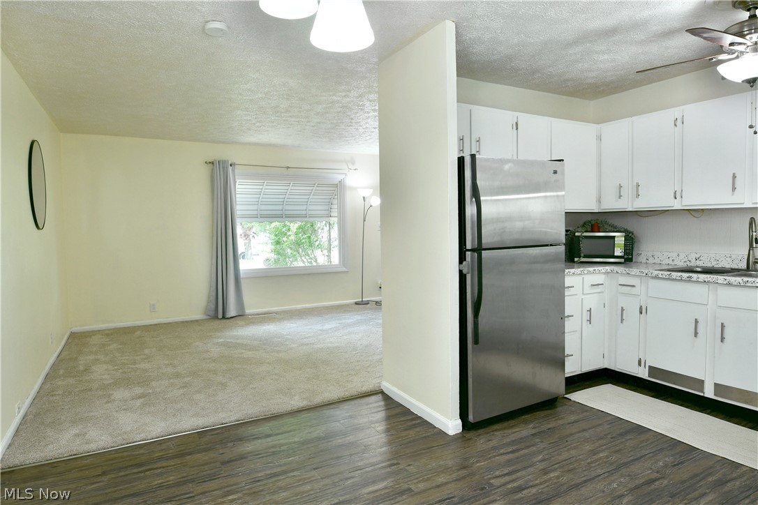 Oakview Manor - Residential