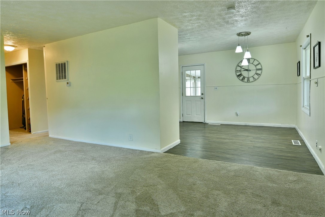 Oakview Manor - Residential