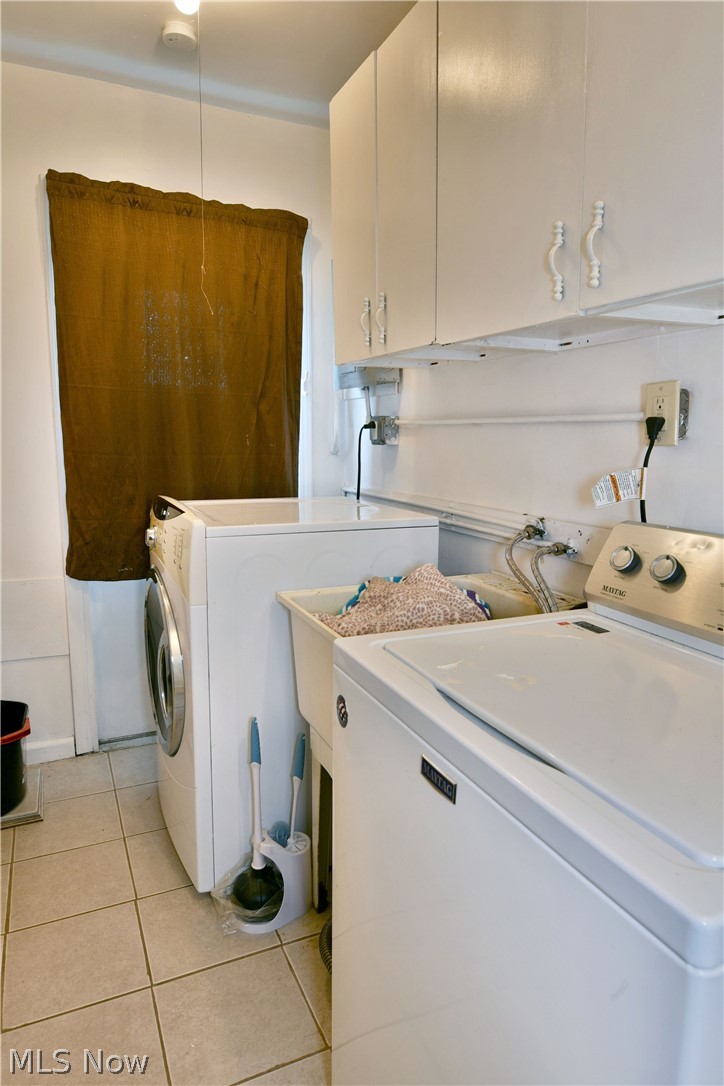 Oakview Manor - Residential