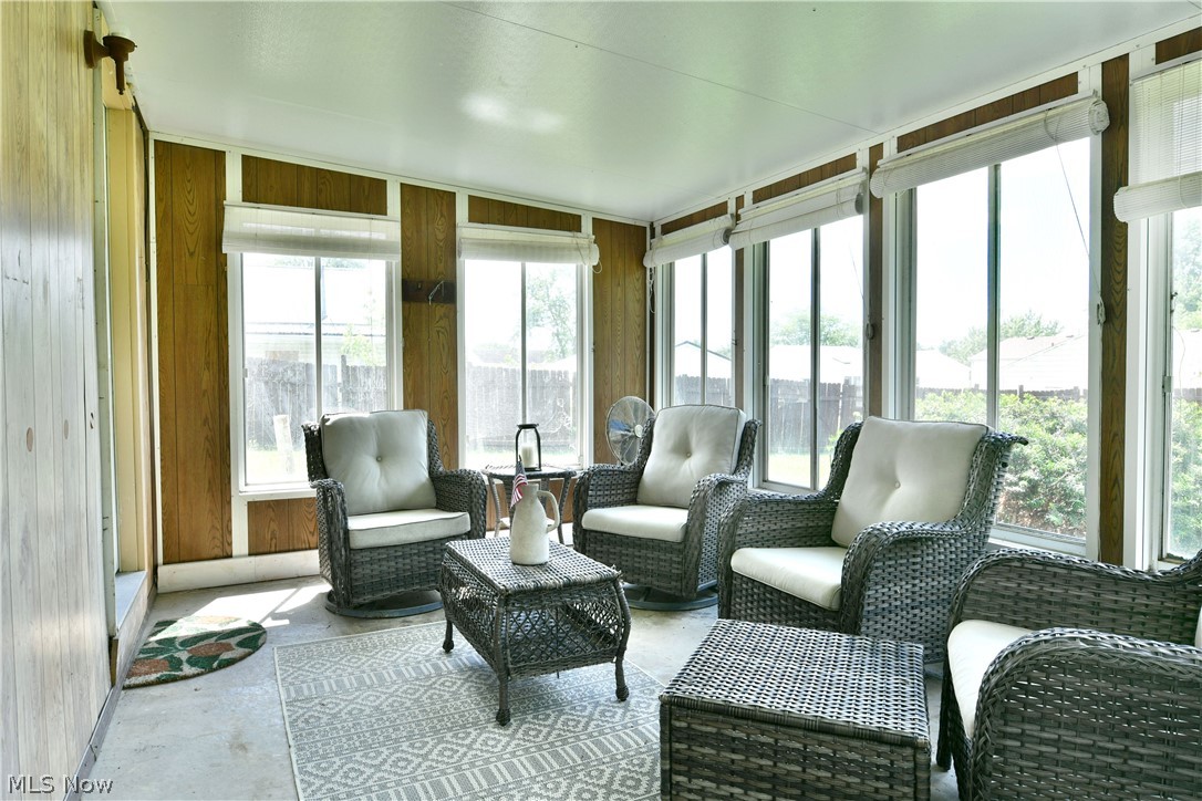 Oakview Manor - Residential