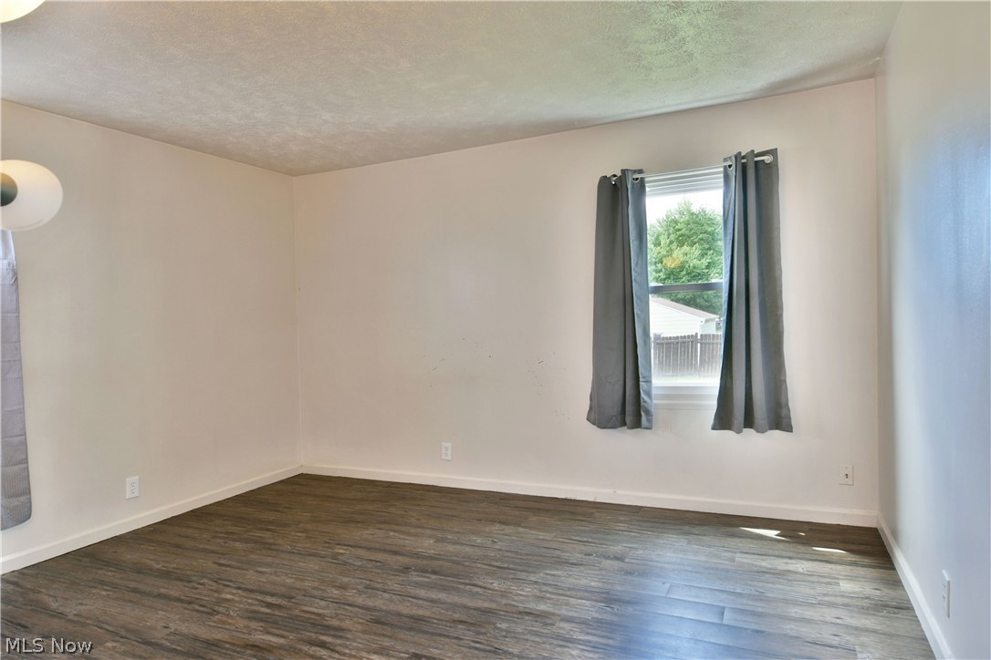 Oakview Manor - Residential