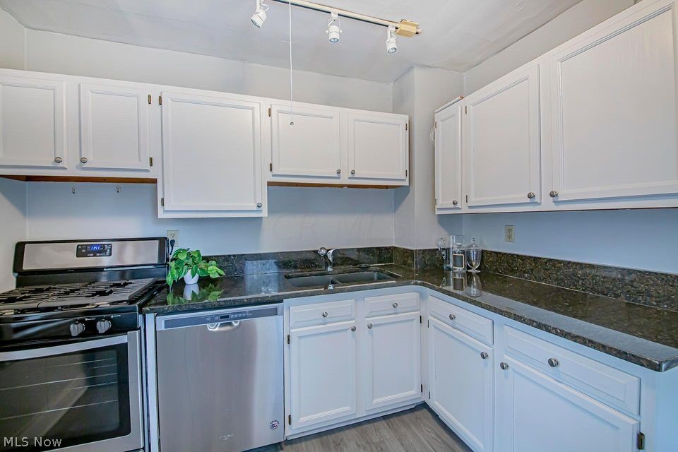 Forsythe Ave Condos - Residential