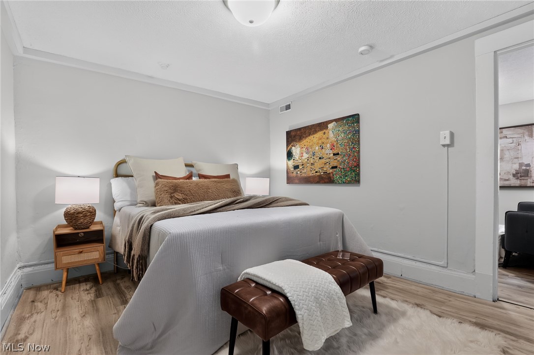 2476 Derbyshire Condo - Residential