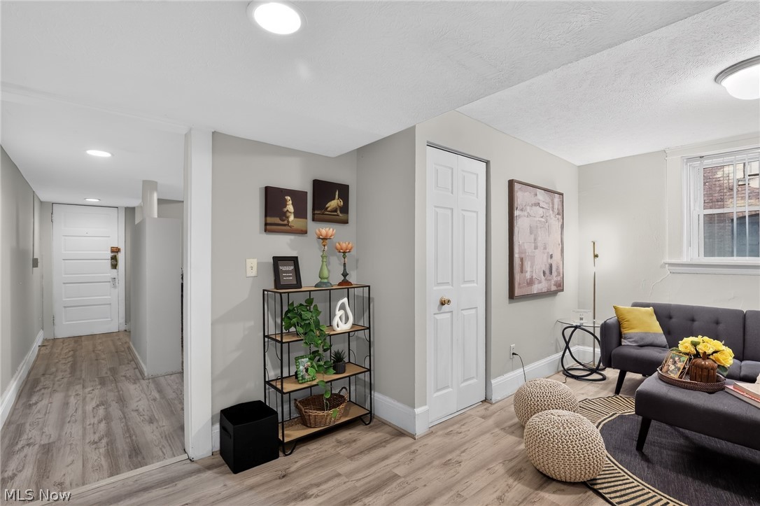 2476 Derbyshire Condo - Residential