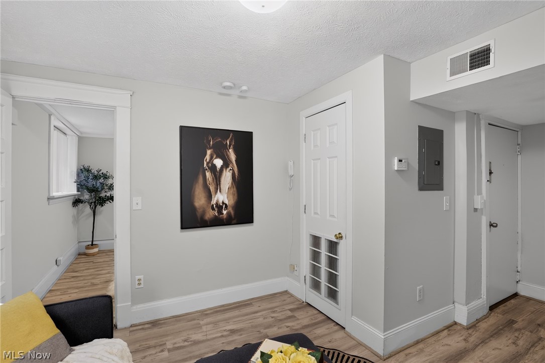 2476 Derbyshire Condo - Residential