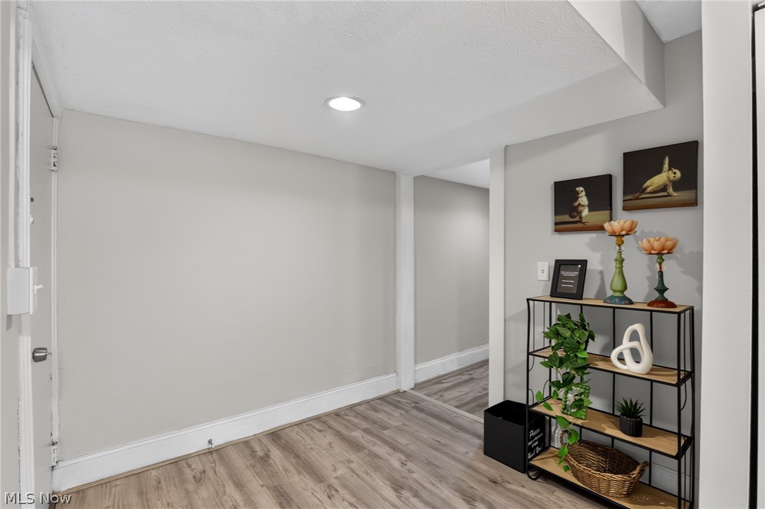 2476 Derbyshire Condo - Residential