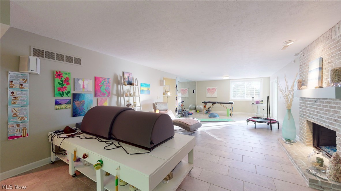 Kames Condo - Residential