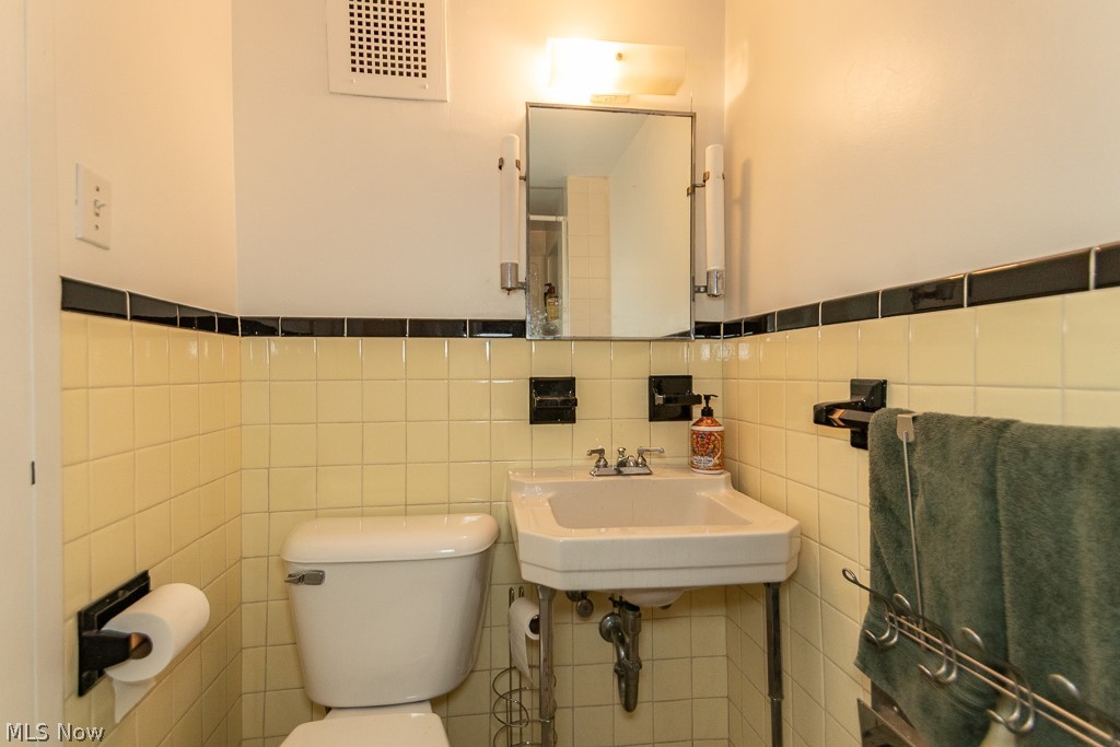 Shaker Club Condo - Residential