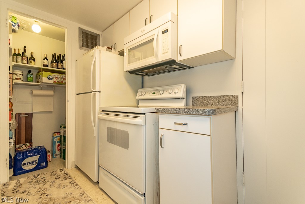 Shaker Club Condo - Residential