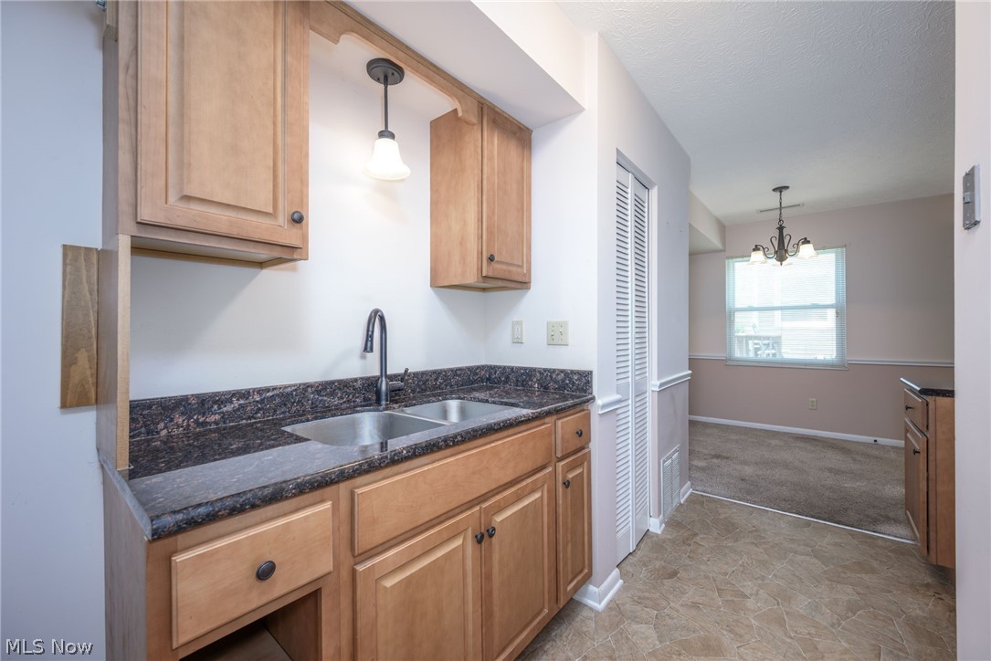 Country Club Apt Homes North Condo - Residential