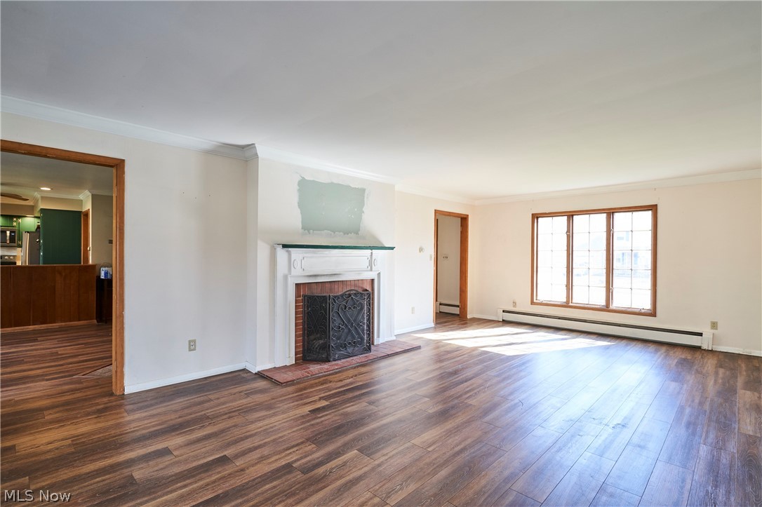 Oak Tree - Residential