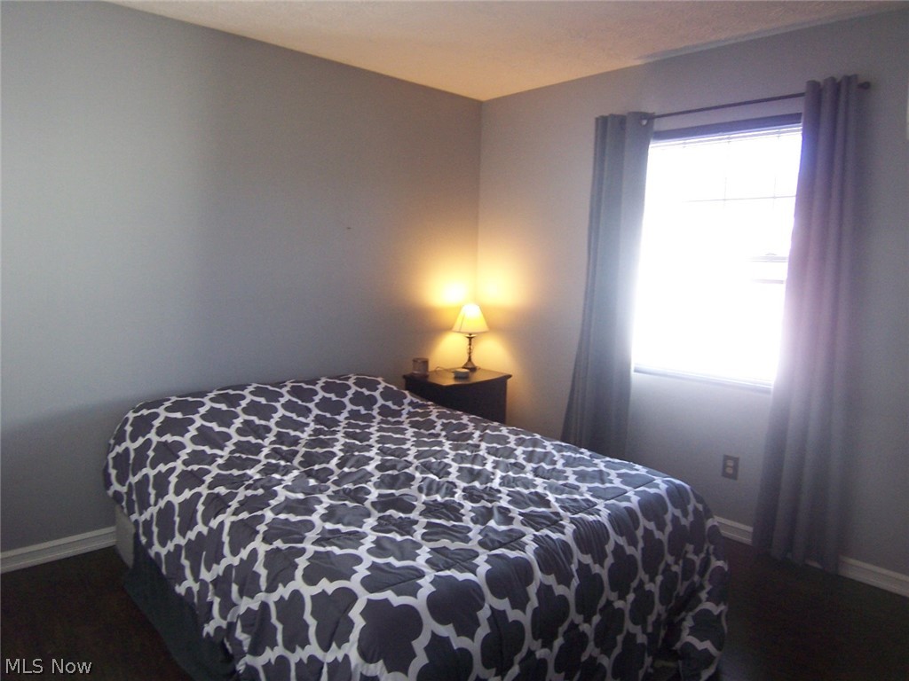 Village In Falls Condo - Residential