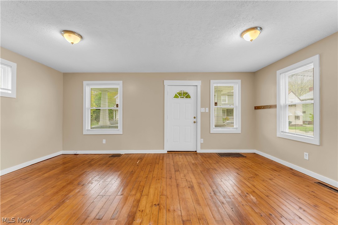 Gates & Sears Brooklyn Park Allo - Residential Lease