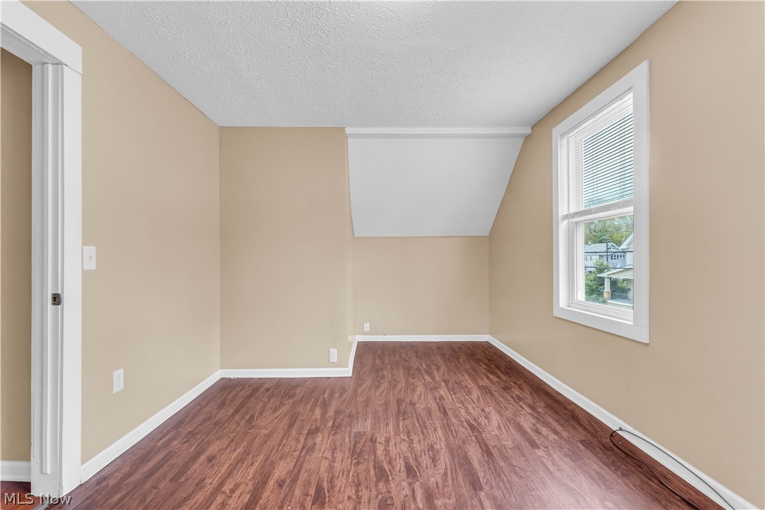 Gates & Sears Brooklyn Park Allo - Residential Lease