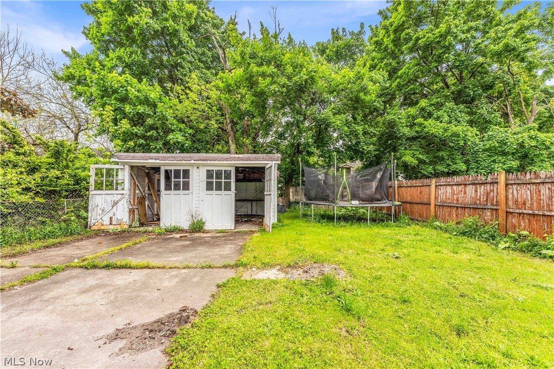 Gates & Sears Brooklyn Park Allo - Residential Lease