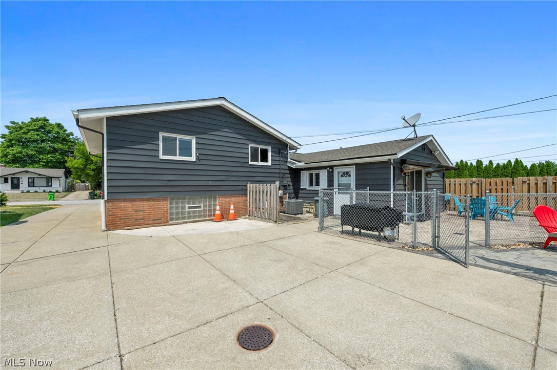 Golden Gate Estates - Residential