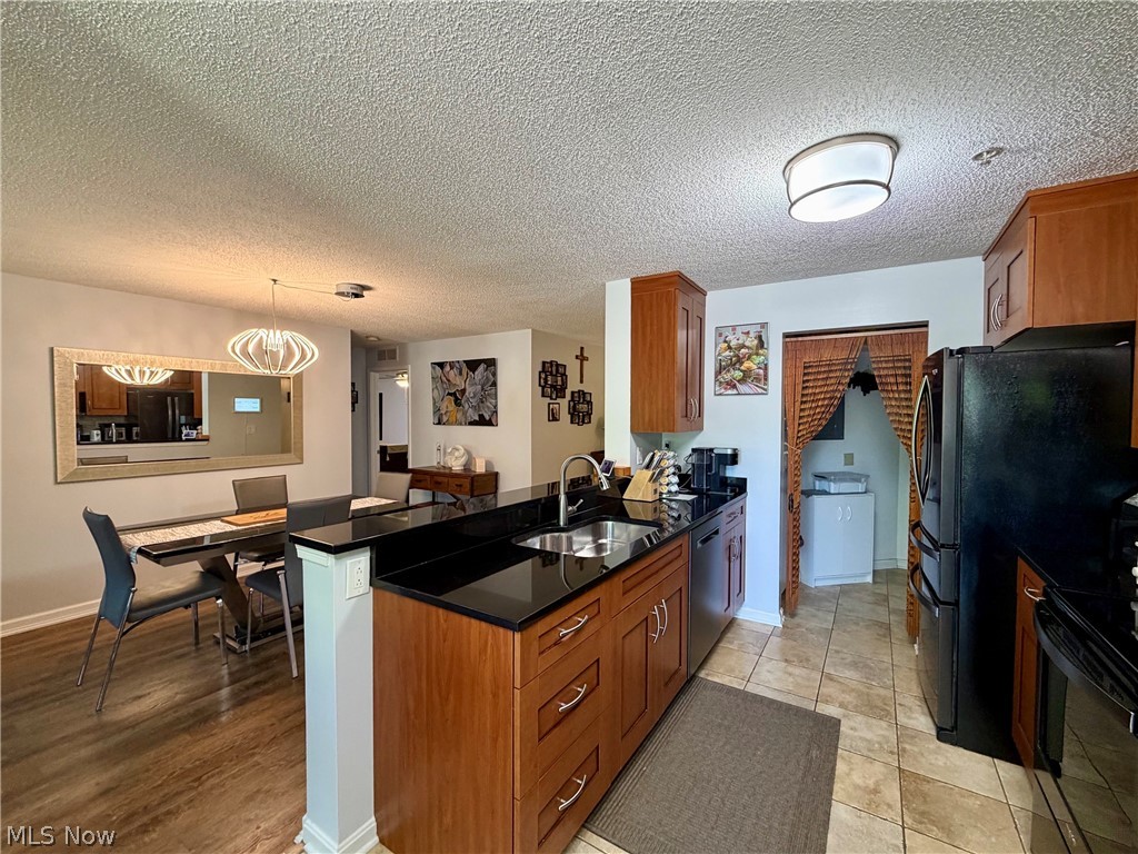 Fox Hollow at Woodhawk - Residential