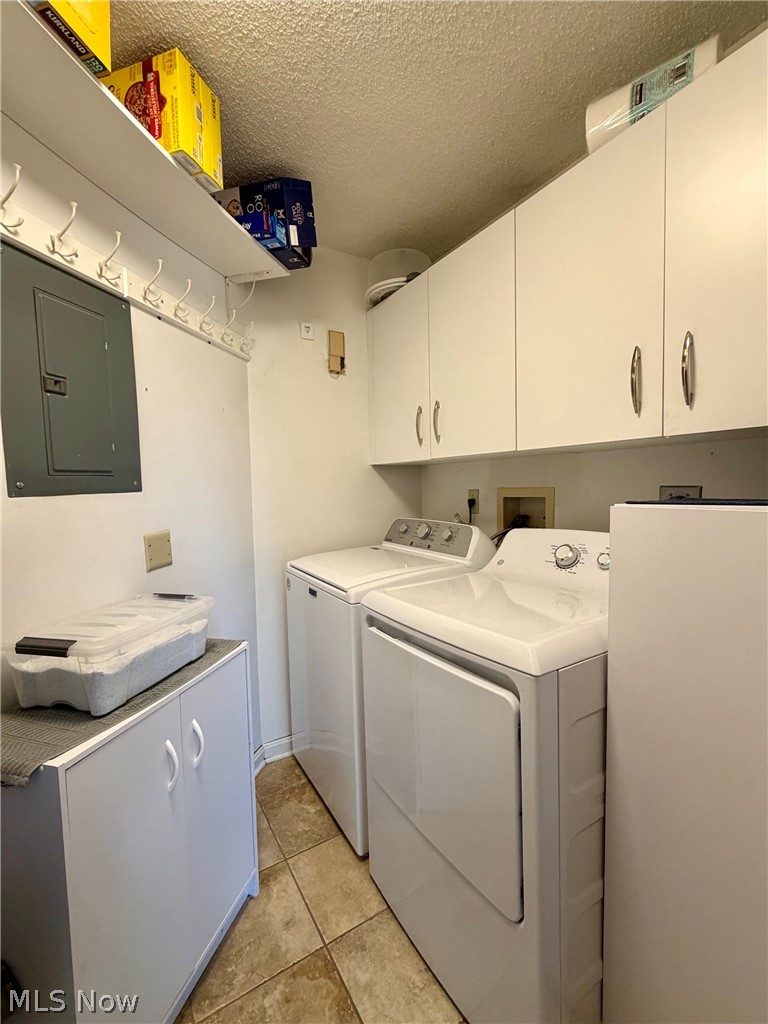 Fox Hollow at Woodhawk - Residential