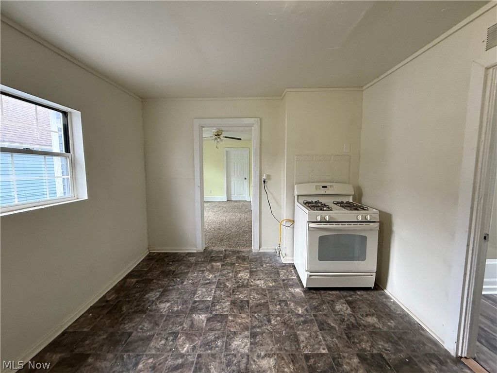 M & M Halles - Residential Income
