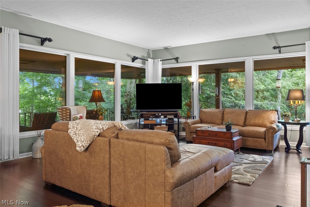Granger Lake Condo - Residential