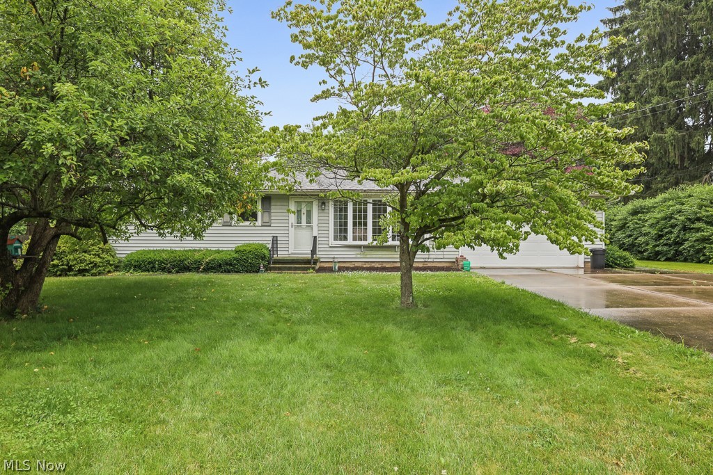 Very nice ranch in a wonderful location of homes!  Conveniently located to shopping, and just a hop and jump to the highway.  
This home offers an updated kitchen with corian countertops and a wonderful built in hutch in the eat in area.
3 bedrooms and a full bath along with the nice sized living room on the first floor.  there is a seasonal sun room off the back of the house which also offers almost an 1/2 acre fenced in lot.  

The lower level has an additional full bath room.  and a spacious area that could easily be finished off.  

Many updates include - roof 2015, hw tank 2022, fence 2015, well pump pressure tank 2026
furnace 2012