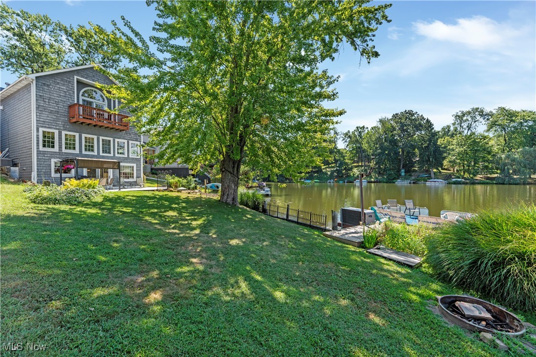 Willowdale Lake - Residential