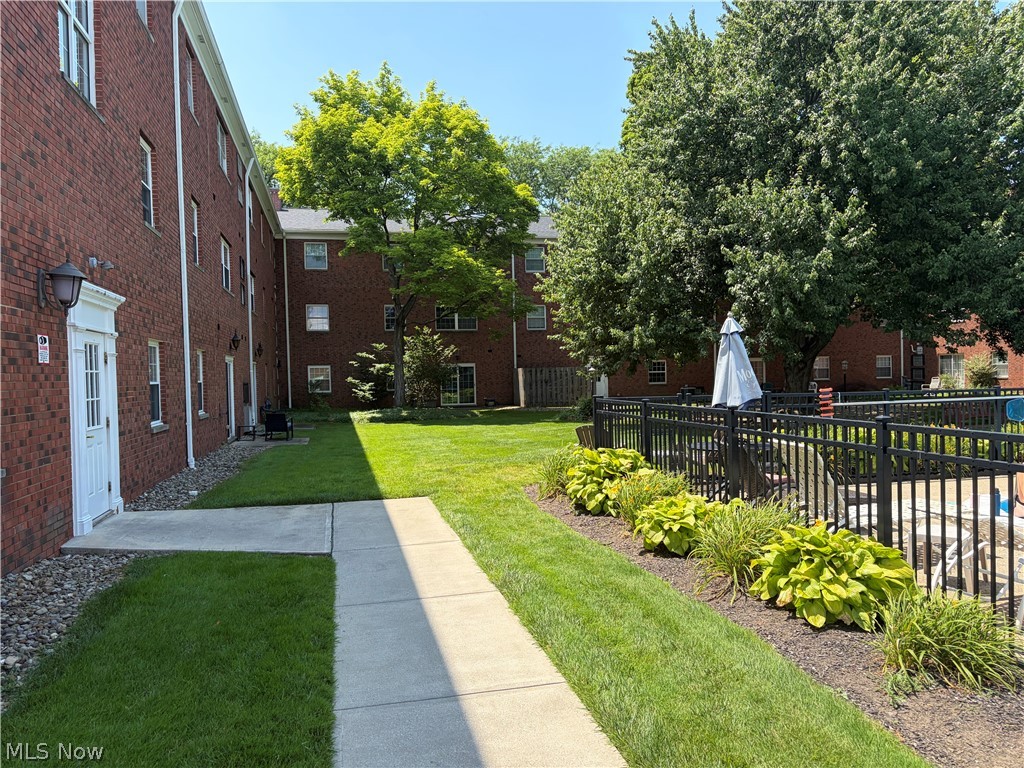 Heritage House Condo - Residential