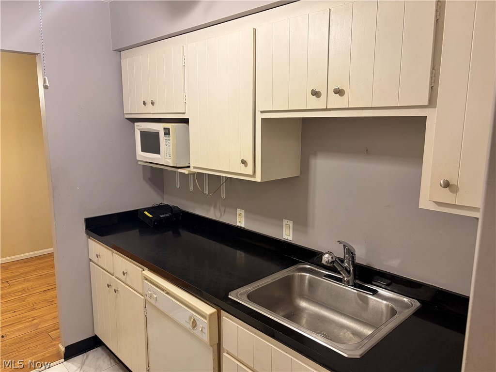 Heritage House Condo - Residential