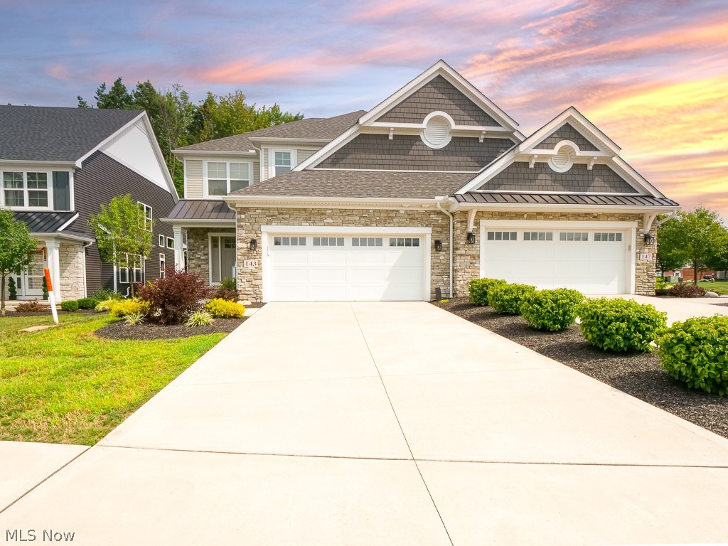 Broadview Heights Twnhms Sub - Residential
