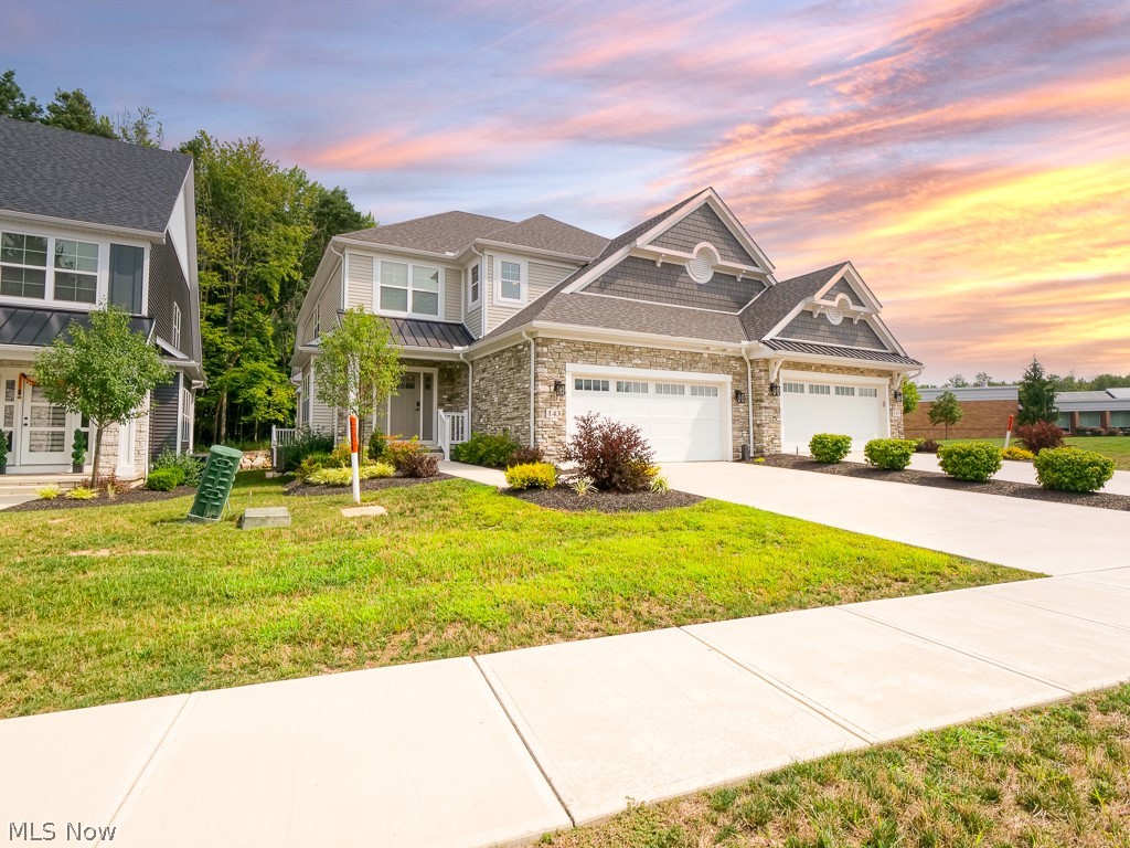 Broadview Heights Twnhms Sub - Residential