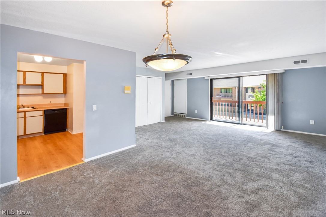 Princeton Garden Condo - Residential