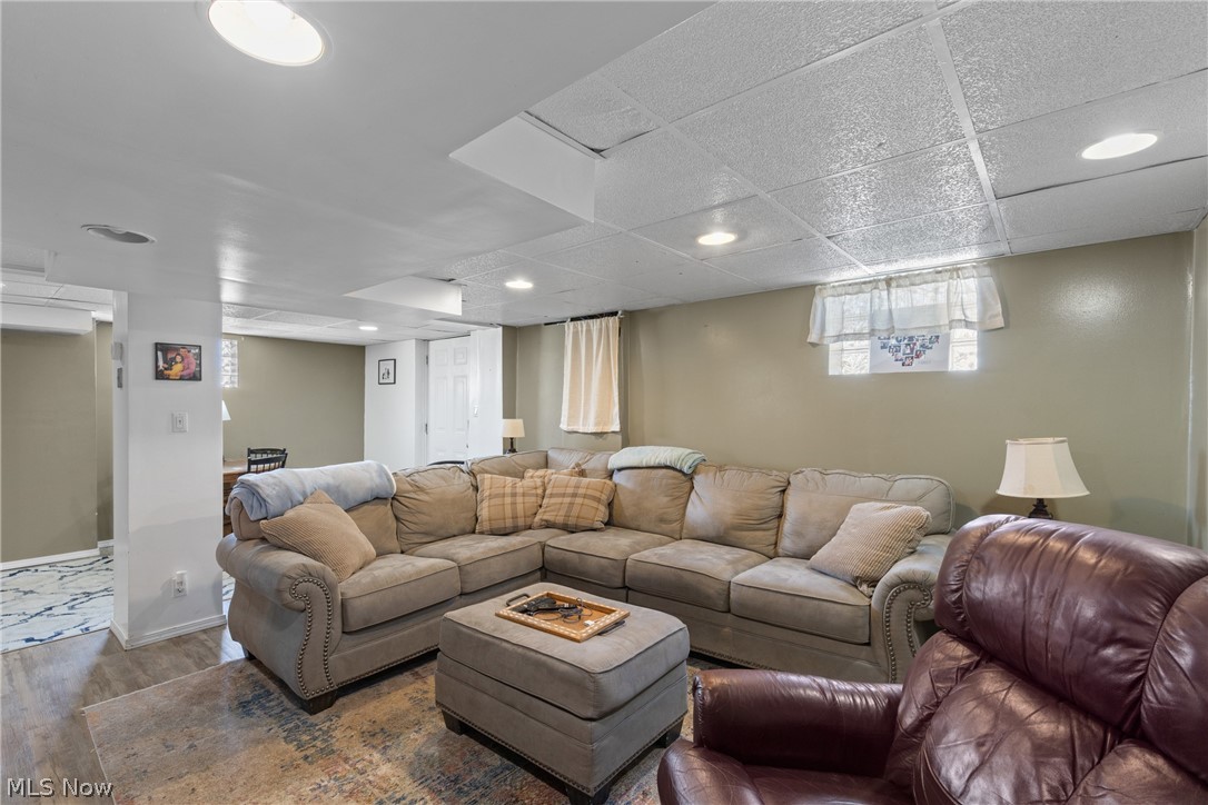 2 MCONNELL - Residential