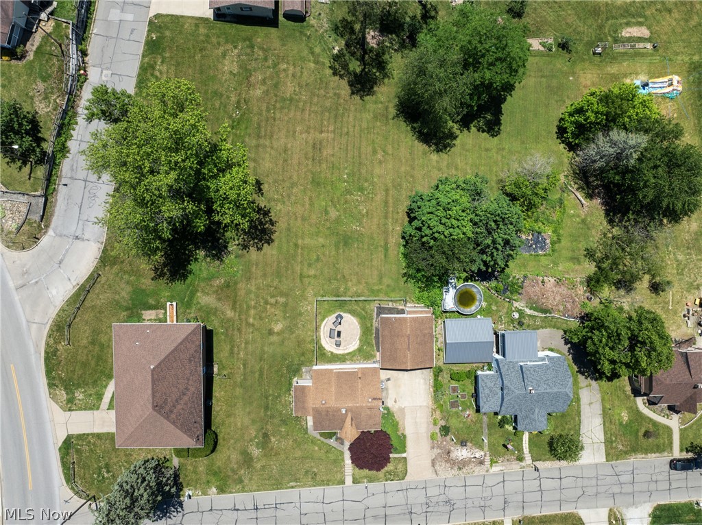 2 MCONNELL - Residential