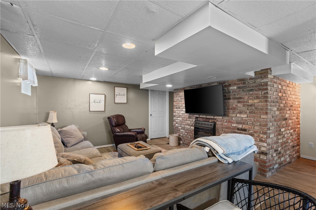 2 MCONNELL - Residential