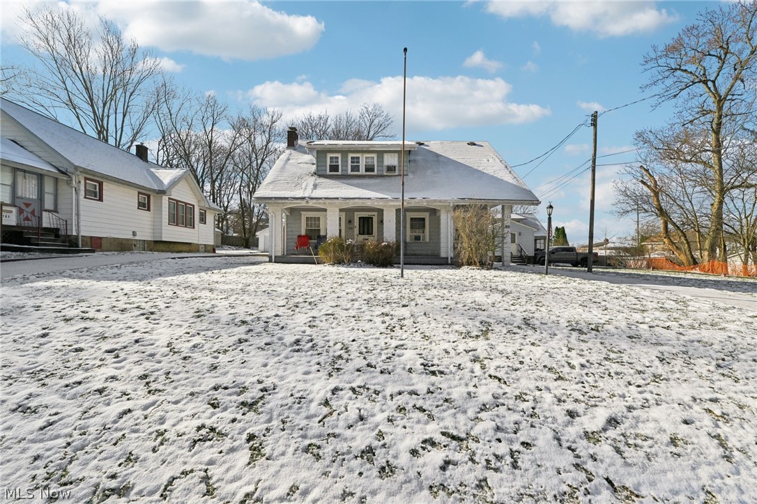 Great investment opportunity in Boardman! This well-located property at 123 Melrose Ave is currently operating as a rental, offering immediate income potential for investors or those looking to expand their portfolio. The home features a functional layout with comfortable living spaces and is conveniently situated near shopping, dining, schools, and major roadways. Whether you’re looking for a turnkey rental or a property with future owner-occupant potential, this home provides flexibility and value. Don’t miss your chance to own an income-producing property in a desirable area!