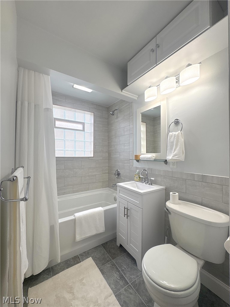 Tuxedo Farms 01 - Residential