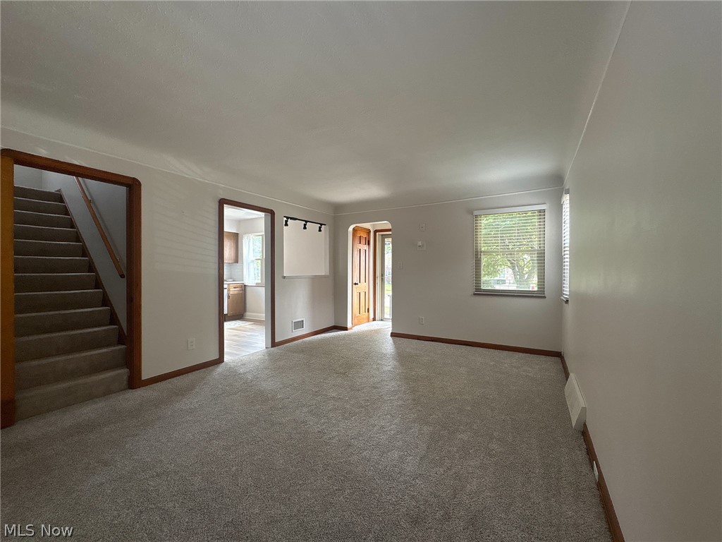 Tuxedo Farms 01 - Residential