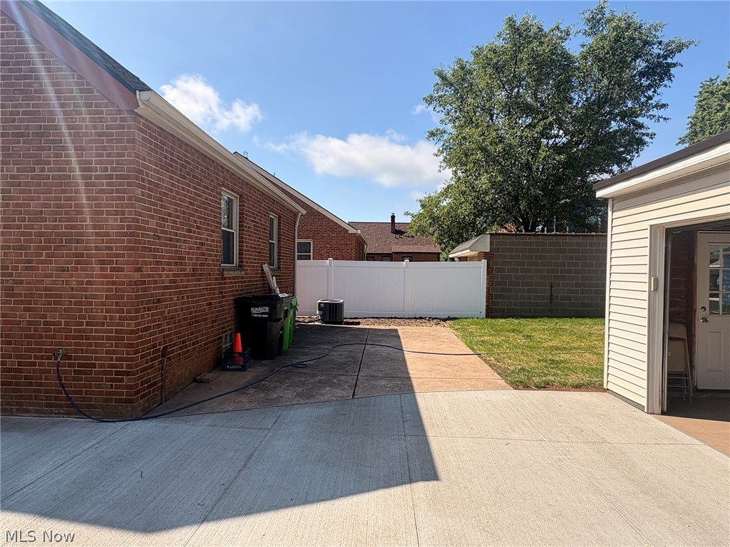 Tuxedo Farms 01 - Residential