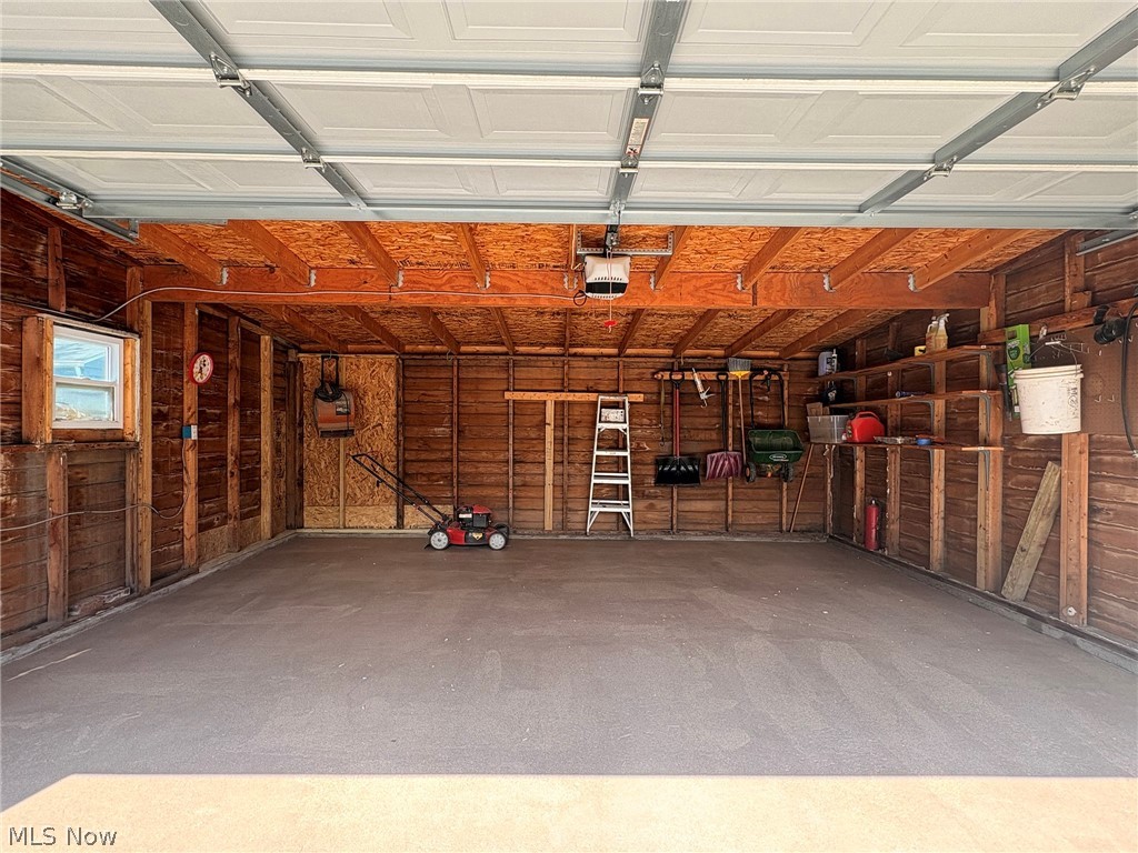 Tuxedo Farms 01 - Residential