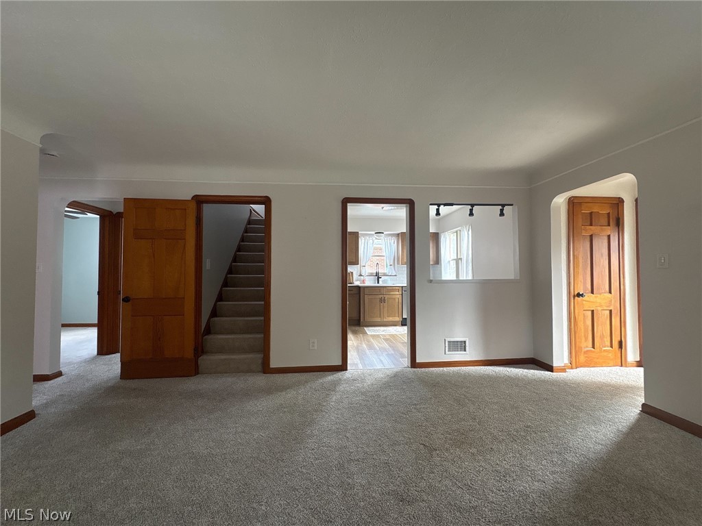 Tuxedo Farms 01 - Residential