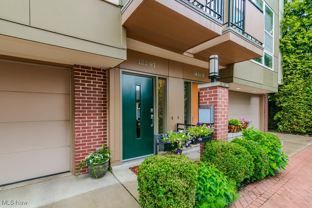 Larchmere Court Condos - Residential