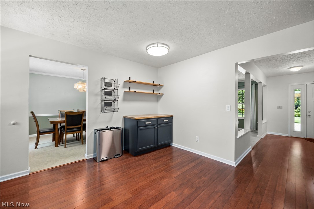 MEADOW RIDGE AREA - Residential