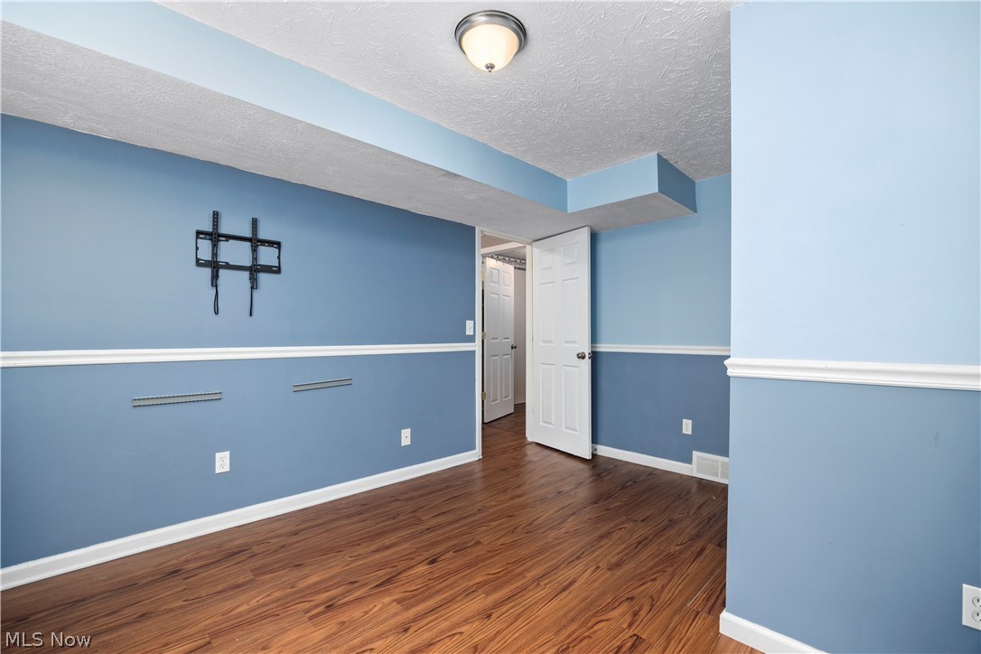 MEADOW RIDGE AREA - Residential