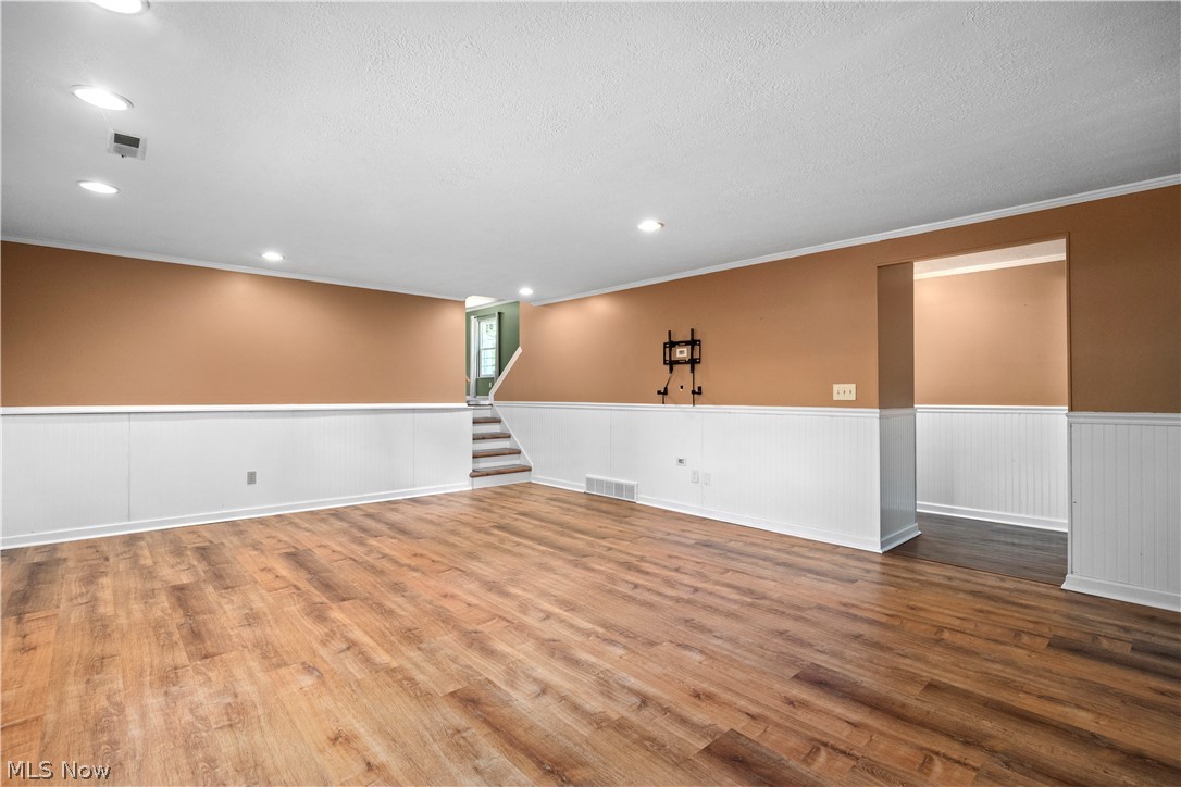 MEADOW RIDGE AREA - Residential