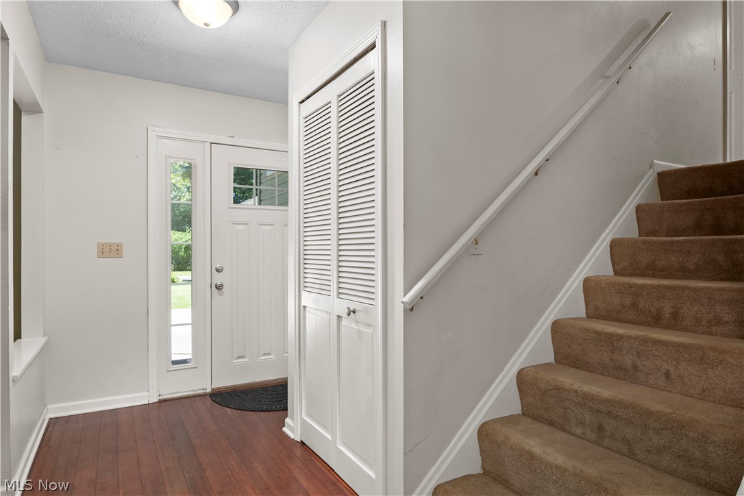 MEADOW RIDGE AREA - Residential
