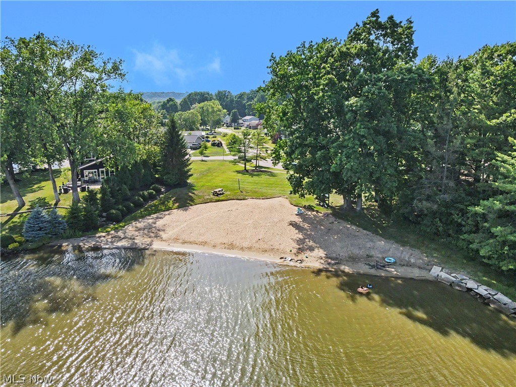 Aurora Shores Sub #11 - Residential